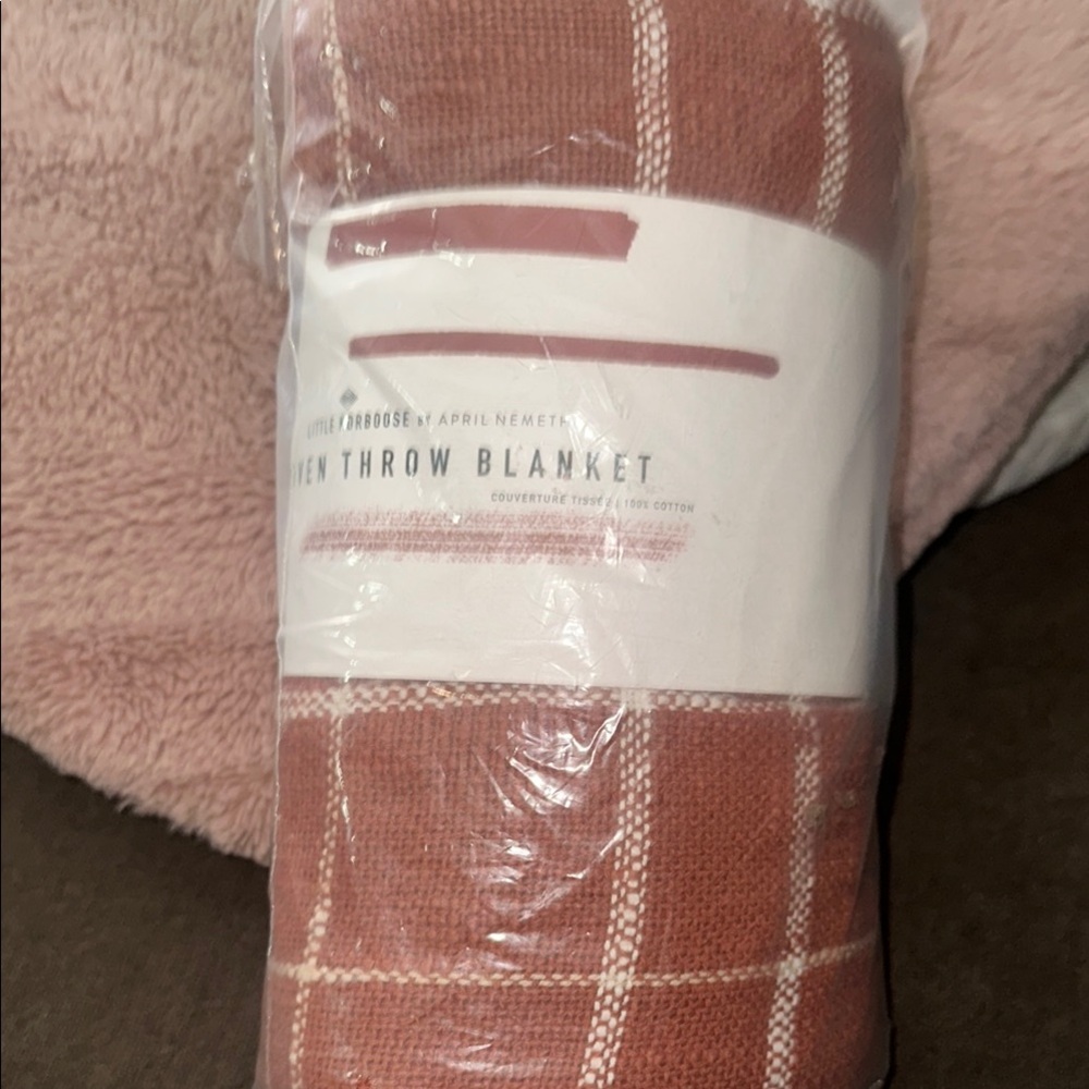 Brown Cozy Blanket for Ultimate Comfort